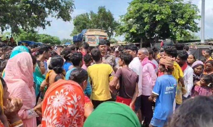 Deoghar : स्वीमिंग पुल में डूबने से दो मासूम बच्चों की मौत, आक्रोशित ग्रामीणों ने...