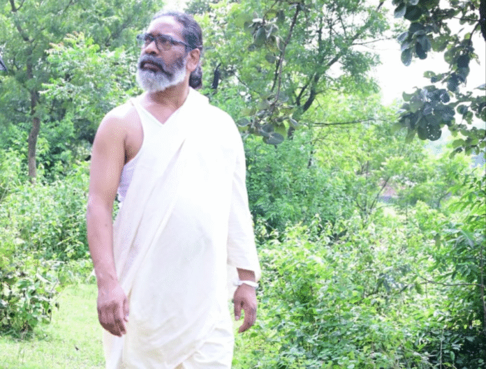 Breaking : दिशोम गुरु के नाम सीएम का भावुक पोस्ट-‘क्रांति की हर गूंज नेमरा में जिंदा है’