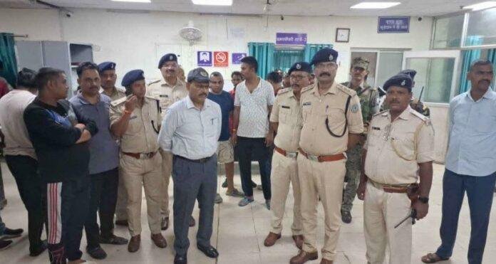 पलामू मुठभेड़: झारखंड पुलिस मुख्यालय की 4 सदस्यीय टीम पहुंची, शहीद जवानों को दी जाएगी श्रद्धांजलि