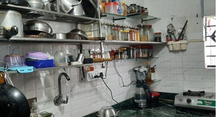 दुर्गापूजा से पहले महंगे हुए चावल, तेल और आटा, बढ़ा किचन का बोझ