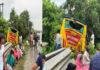 बस में पीछे से ट्रक ने मारी टक्कर, डेढ़ दर्जन से अधिक यात्री घायल, 3 की हालत गंभीर