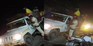नवगछिया में मछली लदी पिकअप से वसूली कर पैसे लेते पुलिसकर्मी का वीडियो Viral