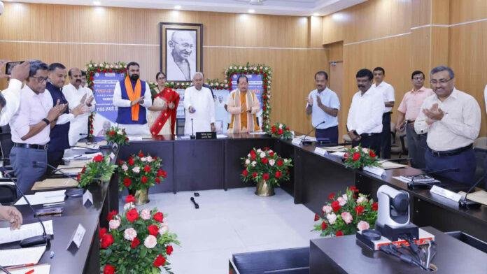 1,100 पेंशन ने बदली जीवन रेखाएं : वृद्धों व विधवाओं की सख्त जरूरतों पर क्या असर पड़ा?