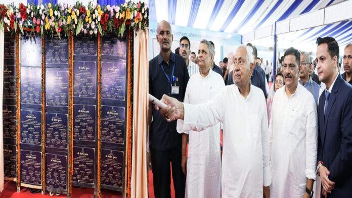 मुख्यमंत्री ने मधुबनी में कुल 25 योजनाओं का किया उद्घाटन व शिलान्यास
