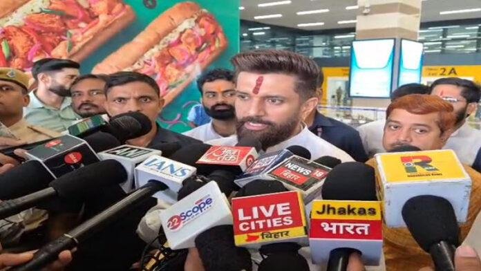 'राजद-कांग्रेस के मंच से मां को गाली, इसलिए बंद, मां का अपमान नहीं सहेगा बिहार'