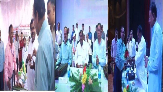 उद्योग मंत्री कृष्ण नंदन पासवान ने राज्य स्तरीय गन्ना किसान संगोष्ठी कार्यक्रम का किया शुभारंभ