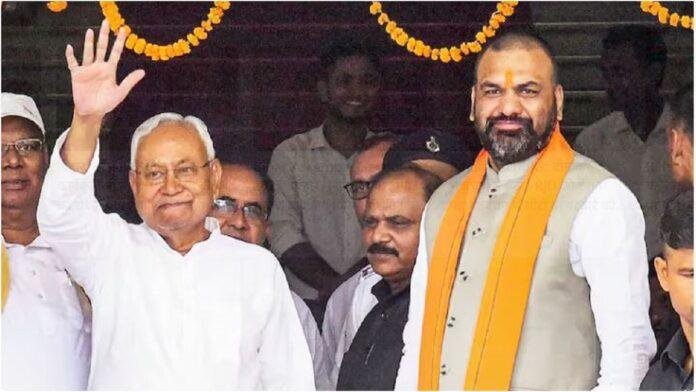 सरकार ने दी नए वकीलों को सौगात, बार काउंसिल के माध्यम से 3 साल तक प्रतिमाह 5 हजार