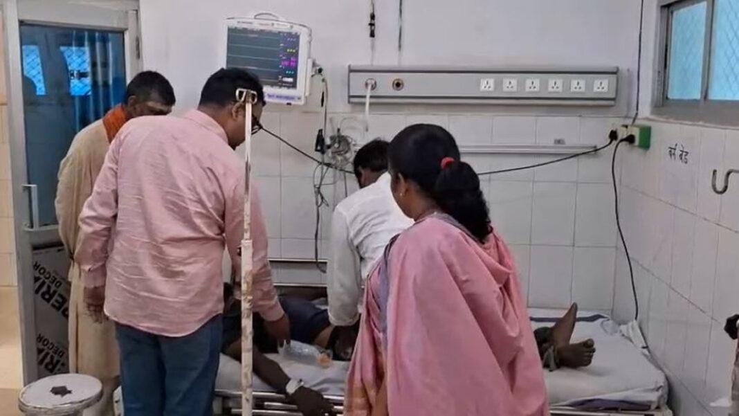 करंट के चपेट में आया युवक, बेहतर इलाज के लिए हायर सेंटर रेफर