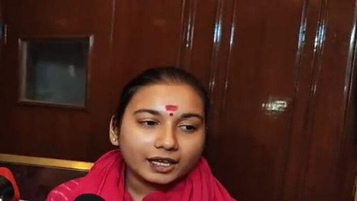 शांभवी का प्रशांत पर तंज, कहा- उनका आरोप निराधार व बेबुनियाद है