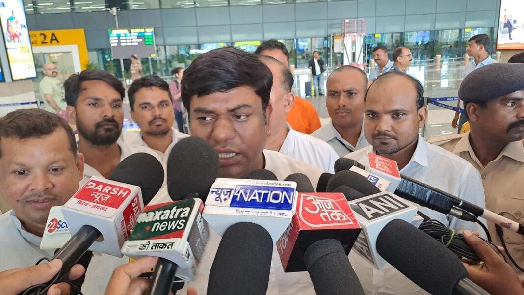 सीट बंटवारे को लेकर सहनी ने कहा- दशहरा के बाद महागठबंधन में सब हो जाएगा क्लियर