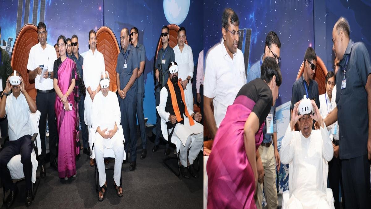 Science Exhibition Bus 4 22Scope News