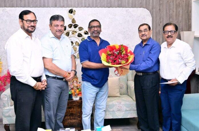 Breaking : सीएम हेमंत सोरेन से पंजाबी-हिन्दू बिरादरी दशहरा कमेटी प्रतिनिधिमंडल ने की मुलाकात