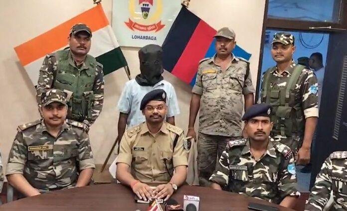 कब Lohardaga : जेजेएमपी संगठन का एक उग्रवादी गिरफ्तार, मुठभेड़ के बाद चल रहा था फरार