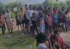 Dumka में भयंकर सड़क हादसा, तेज रफ्तार वाहन ने रौंदा, पिता की दर्दनाक मौत बेटा गंभीर Dumka