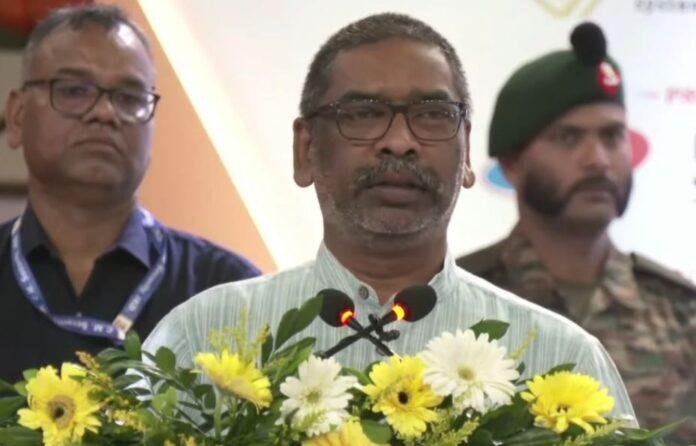 कूरक Breaking : रक्षा क्षेत्र में आत्मनिर्भर बनेगा भारत, झारखंड सरकार केंद्र के साथ मिलकर बढ़ाएगा रक्षा उत्पादन-सीएम हेमंत सोरेन