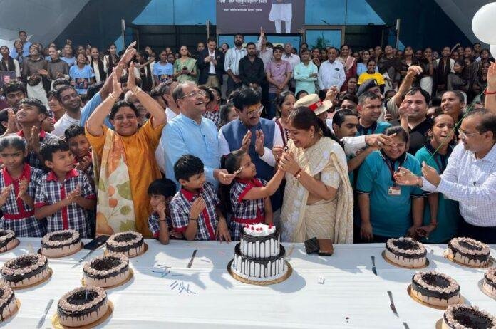 वड़नगर में नरेन्द्र मोदी का 75वां जन्मदिन खेल महाकुंभ और सेवा कार्यों के साथ मनाया गया