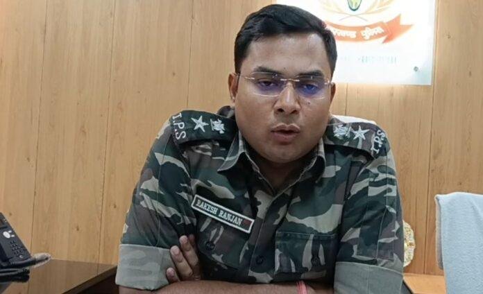 Chaibasa : सारंडा के जंगल से दो कुख्यात नक्सली गिरफ्तार, हिडिमा पाडेयाम सहित...