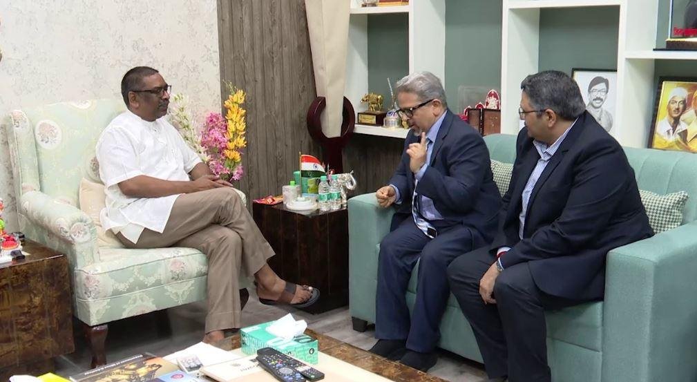 सीएम हेमंत सोरेन meets offices of Tata Motors Ltd
