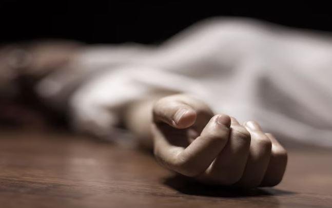 Jamshedpur Murder : दो बच्चों की मां इश्क लड़ाते पकड़ी गई, प्रेमी के साथ मिलकर पति को ऐसे उतारा मौत के घाट 