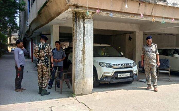 112 Bokaro में Iron Businessman के घर GST Raid, CRPF और GST Officials की बड़ी कार्रवाई जारी