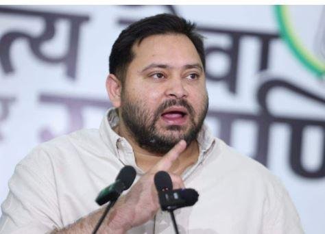 महागठबंधन में सुलह की कोशिश: आज पटना में तेजस्वी यादव और कांग्रेस नेताओं की साझा प्रेस कॉन्फ्रेंस, लालू यादव से भी मुलाकात करेंगे दिग्गज