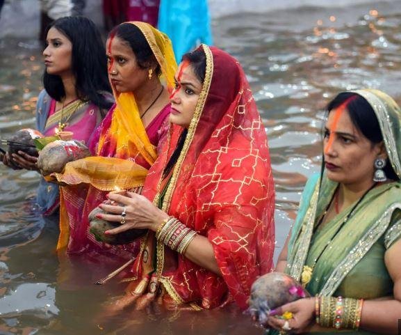 192 Chhath Puja 2025 Ends With Arghya To Rising Sun Across Jharkhand-Bihar , उगते सूर्य को अर्घ्य देकर झारखंड-बिहार में संपन्न हुआ छठ महापर्व