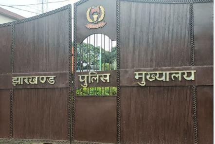झारखंड पुलिस Posting Dispute: ADG Priya Dubey के विरोध से 212 महिला पुलिसकर्मियों का थाना पदस्थापन अटका