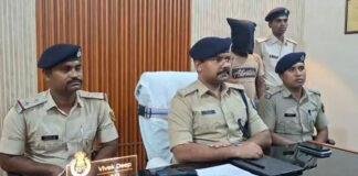 गुप्त सूचना के आधार पर ई-रिक्शा चालक 2 देश कट्टा व 4 गोली के साथ गिरफ्तार गुप्त सूचना के आधार पर ई-रिक्शा चालक 2 देश कट्टा व 4 गोली के साथ गिरफ्तार