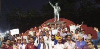 दलित IPS पूरन कुमार की आत्महत्या और मुख्य न्यायाधीश पर टिप्पणी के विरोध में कैंडल मार्च, न्याय की मांग