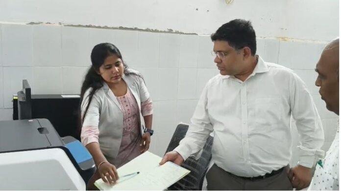 SBMCH दीपावली पर आपात स्थिति से निपटने को तैयार, डीसी शशि प्रकाश सिंह ने दिए दिशा-निर्देश