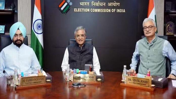 चार राज्यों में एसआईआर की आज होगी घोषणा , थोड़ी देर में चुनाव आयोग करेगा ऐलान चार राज्यों में SIR की आज होगी घोषणा, थोड़ी देर में चुनाव आयोग करेगा ऐलान