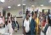 GMCH में डॉक्टरों की गुंडागर्दी , शव को बनाया बंधक, गुस्साये परिजनों ने किया हंगामा, प्रदर्शन से ओपीडी सेवा ठप्प GMCH में डॉक्टरो की गुंडागर्दी , शव को बनाया बंधक, गुस्साये परिजनों ने किया हंगामा, प्रदर्शन में ओपीडी सेवा ठप्प