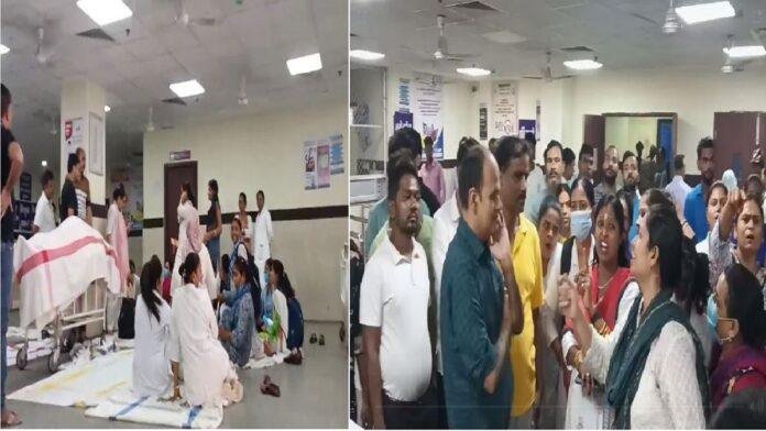 GMCH में डॉक्टरो की गुंडागर्दी , शव को बनाया बंधक, गुस्साये परिजनों ने किया हंगामा, प्रदर्शन में ओपीडी सेवा ठप्प GMCH में डॉक्टरो की गुंडागर्दी , शव को बनाया बंधक, गुस्साये परिजनों ने किया हंगामा, प्रदर्शन में ओपीडी सेवा ठप्प