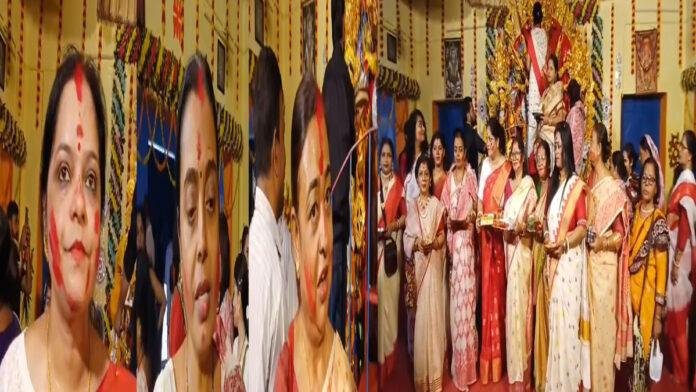 दुर्गाबाड़ी पूजा समिति का 'सिंदूर खेला', बंगाली समाज की महिलाओं ने मनाया उत्सव