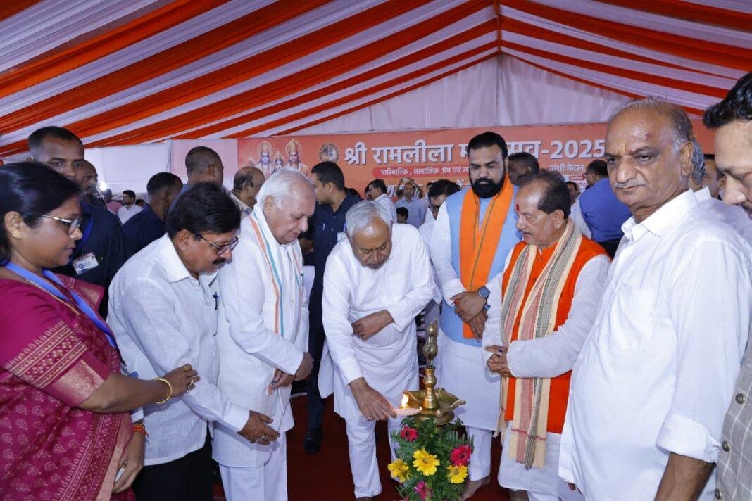 रावण वध समारोह में शामिल हुए राज्यपाल व मुख्यमंत्री
