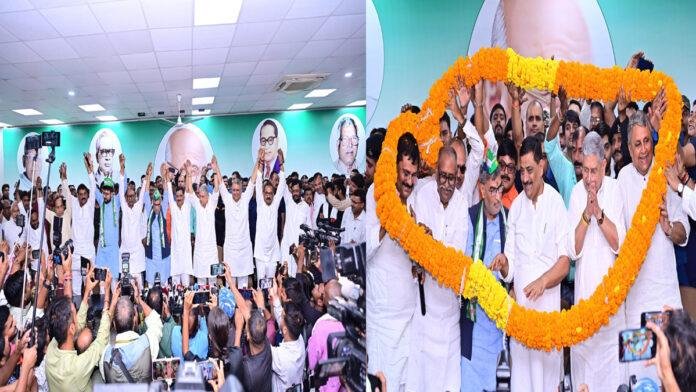 पूर्व सांसद पुत्र ऋतुराज के साथ JDU में की घर वापसी, कहा- जंगलराज की वापसी रोकने के लिए प्रतिबद्ध