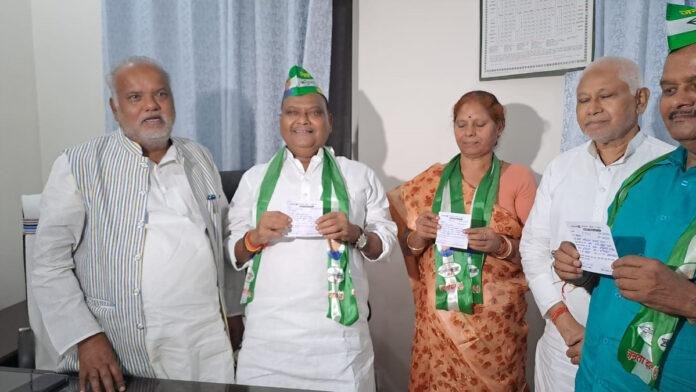 RJD के 2 विधायक विभा देवी व छोटे लाल राय ने थामा JDU का हाथ