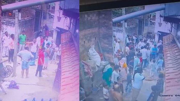 Jamui Pitai पड़ोसियों ने लाठी-डंडे से चाचा-भतीजा को पीटा, जमकर किया पथराव, CCTV में कैद हुई तस्वीर
