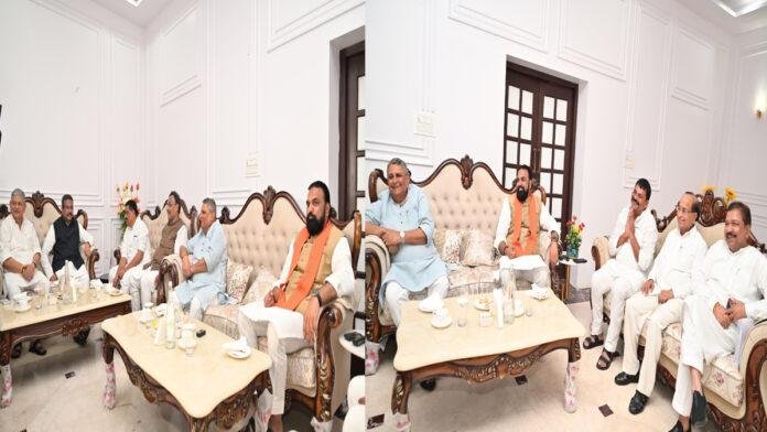 सम्राट के आवास पर NDA की बड़ी बैठक, BJP-JDU के कई नेता मौजूद