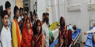 छठ घाट पर 2 पक्षों के बीच जमकर मारपीट, 6 महिला समेत 11 लोग घायल, घायलों में 2 रेफर छठ घाट पर 2 पक्षों के बीच जमकर मारपीट, 6 महिला समेत 11 लोग घायल, घायलों में 2 रेफर