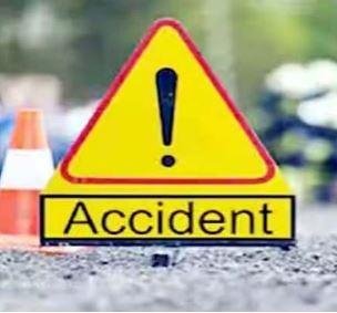 तेज रफ्तार ट्रेलर की चपेट में आने से युवक की मौत