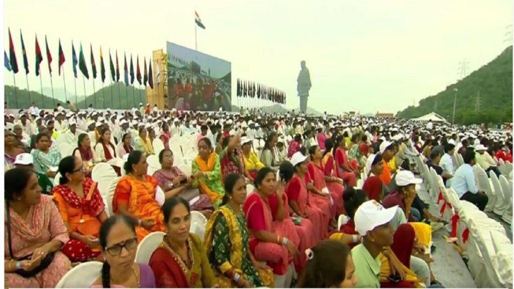 एकता दिवस : लौह पुरुष की जयंती पर पीएम मोदी ने दी श्रद्धांजलि, जानिए सरदार पटेल का जीवन परिचय 3 22Scope News ccz 1 22Scope News