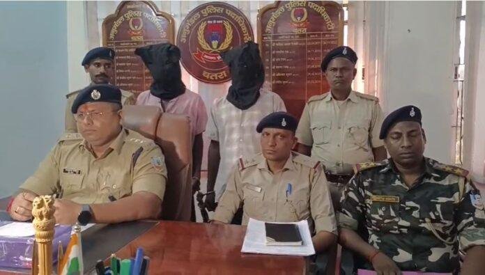 1.90 किलो अवैध अफीम के साथ दो तस्कर गिरफ्तार, एफआईआर दर्ज