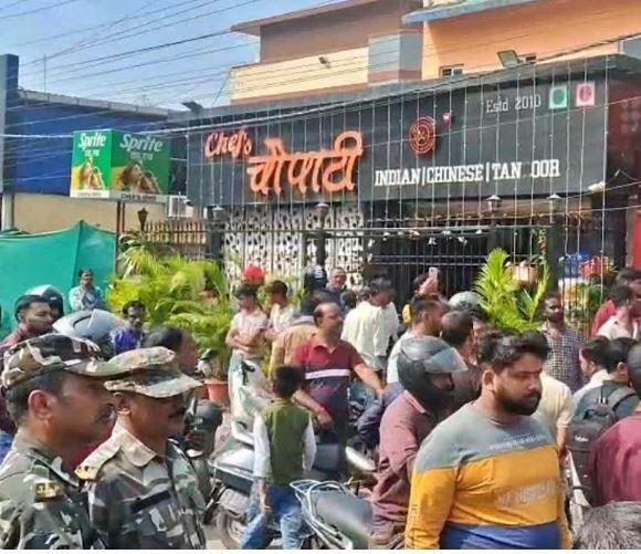 Chaupati Restaurant Owner Murder : चौपाटी रेस्टोरेंट मालिक की हत्या का आरोपी अभिषेक सिंह मुठभेड़ में घायल, दोनों पैरों में लगी गोली
