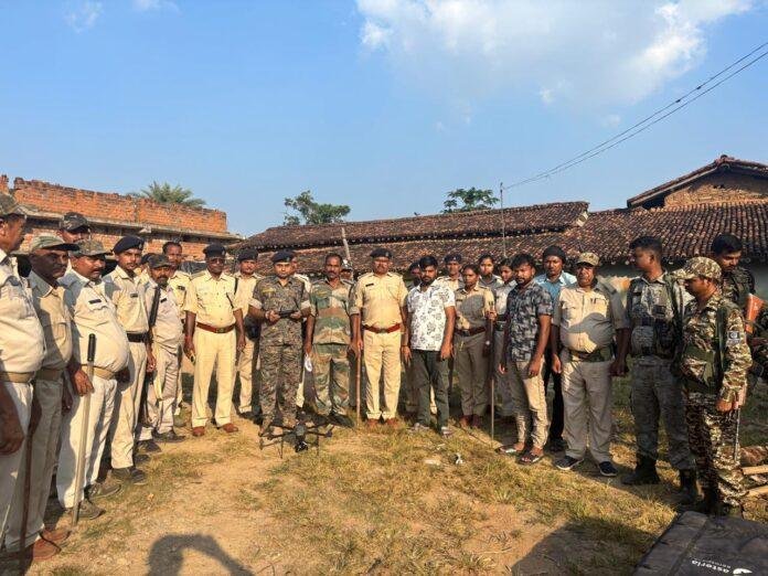 उत्पाद विभाग की बड़ी कार्रवाई: ड्रोन से अवैध शराब भट्टी पर छापेमारी, भारी मात्रा में जावा महुआ और चुलाई शराब जब्त