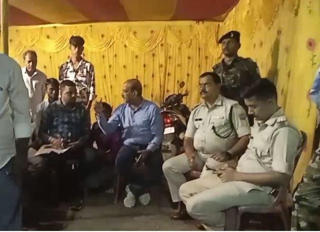 काली पूजा में फायरिंग और मारपीट से मचा हड़कंप, पूर्व जिप सदस्य गिरफ्तार