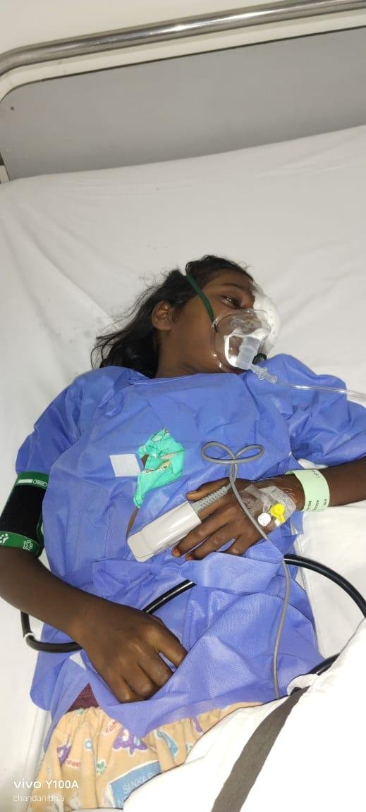 स्कूल में दो छात्राओं के बीच हुई हिंसक झड़प, एक बच्ची घायल, कोलकाता रेफर