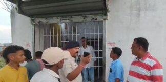 सारठ में शराब दुकान का विरोध, महिलाओं ने की स्थानांतरण की मांग