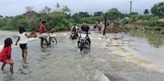 Jamtara: NH-419 पर अधूरा पुल बना खतरा, बारिश में डूबा डायवर्सन, बढ़ा हादसे का खतरा
