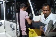 सड़क हादसा: घायल तड़पता रहा, लोग वीडियो बनाते रहे, समाजसेवी निरंजन यादव ने बचाई जान सड़क हादसा: घायल तड़पता रहा, लोग वीडियो बनाते रहे, समाजसेवी निरंजन यादव ने बचाई जान